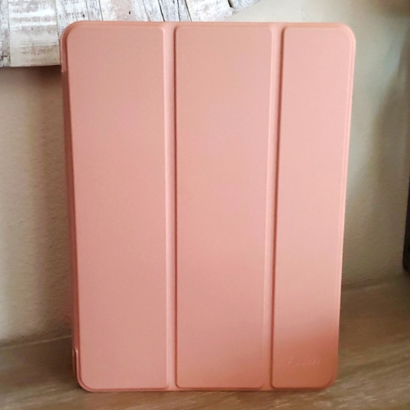 New never used Rose gold IPad cover case  Screen protector and stand - Picture 1 of 10